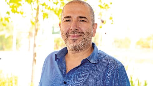פרופ' ויקטור נובק. "להיערך לריצת מרתון" (הרצל יוסף) פרופ' ויקטור נובק. "להיערך לריצת מרתון"