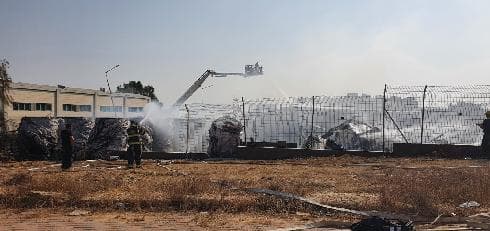 מזירת השריפה באופקים (צילום: דוברות כבאות והצלה נגב) מזירת השריפה באופקים
