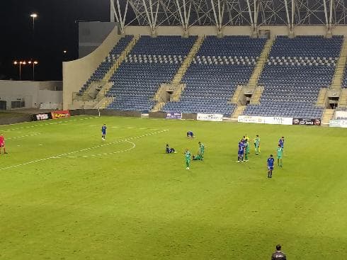 שחקני הפועל פ"ת בדיכאון בסיום המשחק