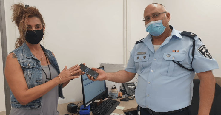 הטלפון נגנב מעגלת הקניות והוחזר