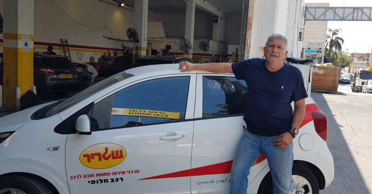אבי מנשרוב: "לעזור יותר חשוב מכסף"