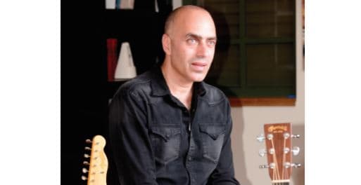 נדב דלומי. להודות על מה שיש