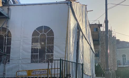 אחת מהסוכות במאה שערים
