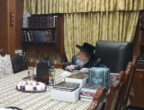 האדמו"ר מקרעטשניף