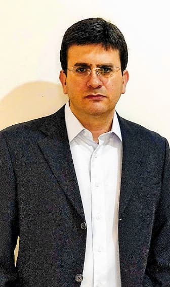 מנכ"ל יורקסוס, בסה