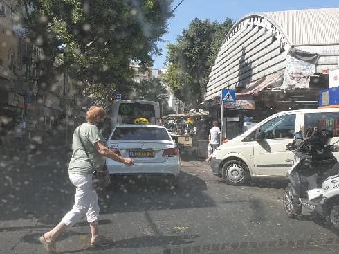 שוק פתח תקוה הברון הירש