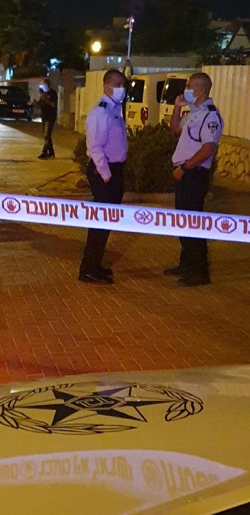 מזירת האירוע בבאר שבע (צילום: דוברות המשטרה) מזירת האירוע בבאר שבע