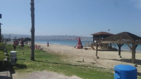 "מה ההגיון לסגור את הים". חוף נאות בקרית חיים (צילום: פרטי) חוף נאות בקרית חיים