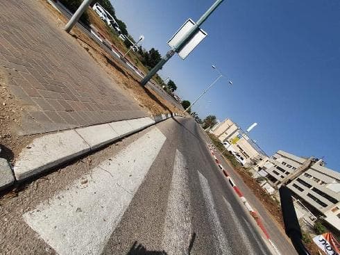 מעבר חציה לא נגיש ראש העין