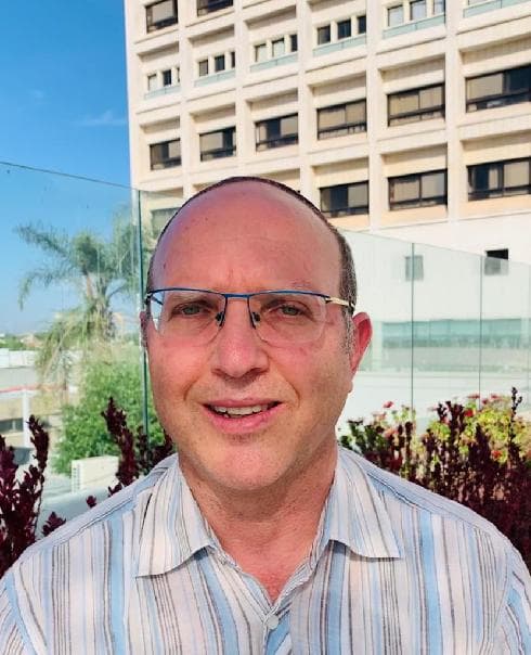 ד"ר דניאל קינג. "אל תגידו לי זה לא יקרה"
