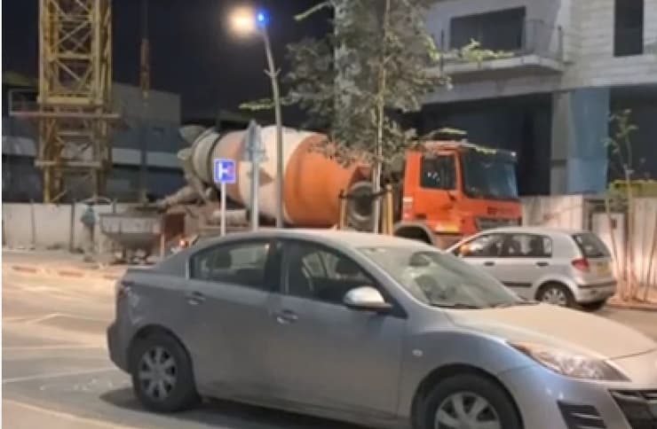 העבודות המרעישות בשכונה