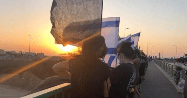 מפגינים נגד נתניהו. תמונה להמחשה בלבד מפגינים נגד נתניהו. תמונה להמחשה בלבד