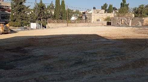 המגרש בבני אומיה