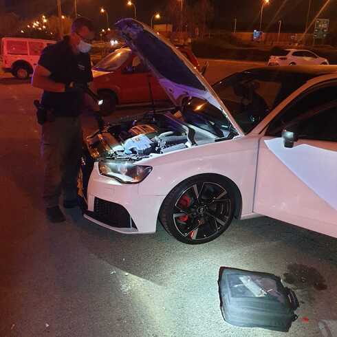 אחת המכוניות שהוחרמה אחת המכוניות שהוחרמה