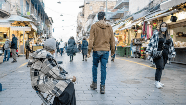 שוק מחנה יהודה השבוע. למצולמים אין קשר לידיעה)