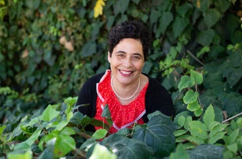 האמנית גליה שומר פותחת בקרוב חוגי תיאטרון בובות לילדים ותיאטרון סיפור למבוגרים 