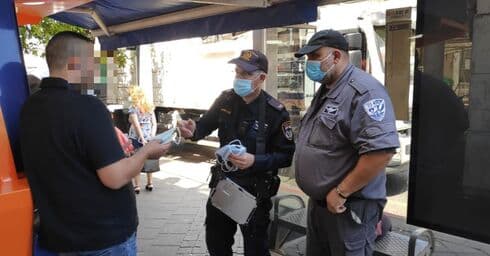 פקחי בת ים והשיטור במבצע אכיפה