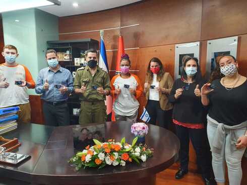 השקת כרטיס ההטבות בלשכת ראש העירייה השקת כרטיס ההטבות בלשכת ראש העירייה