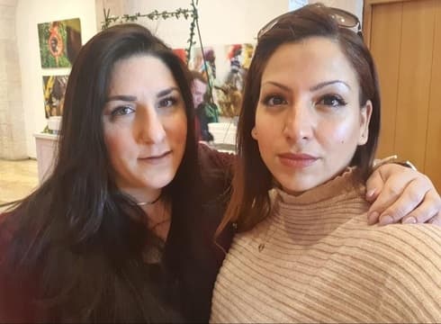 מימין: שירן יחיא וימית אברמוב