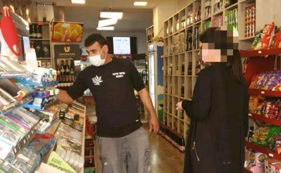 אכיפה בבתי עסק ברחובות