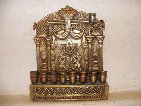  היוצר בחר להישאר אלמוני מוחלט