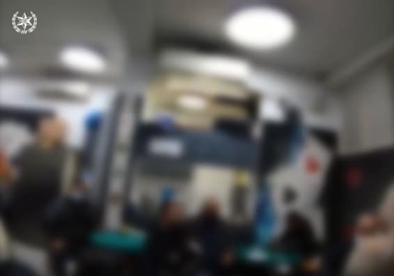 אכיפת קורונה במועדון קלפים בחולון