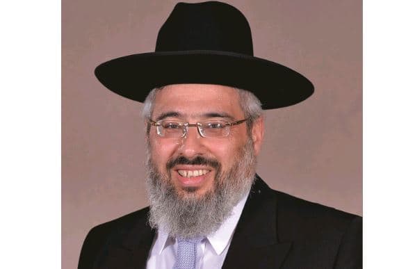הרב ישראל מאיר ביטון. נכנס לנעלי אביו 