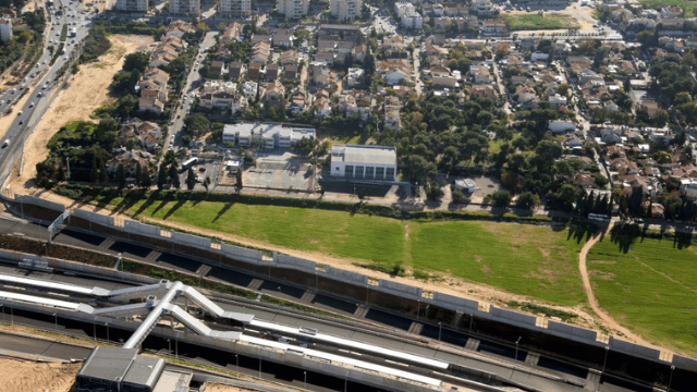 הרכבת ממזרח לכיוון דרום חוזרת