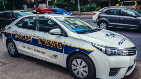 ניידת משטרה