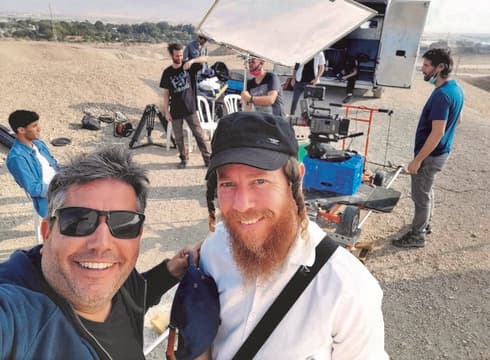 טל אגסי (משמאל) עם ליאור לינר. פרויקט חדש ומרגש 