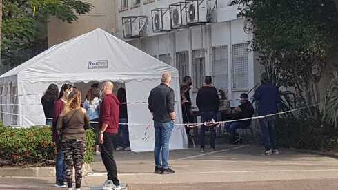 מתחם חיסונים ברחוב גושן, בשבת האחרונה