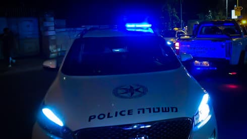 ניידת משטרה