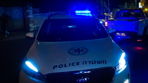 ניידת משטרה
