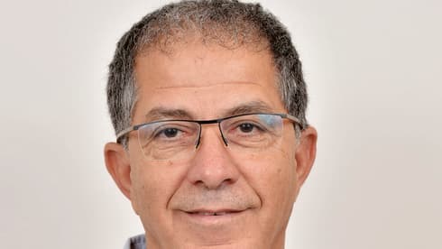 ד"ר אמנון בן משה. תמיכה וחיזוק