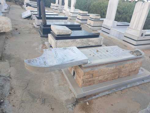 חילול הקברים בבית העלמין