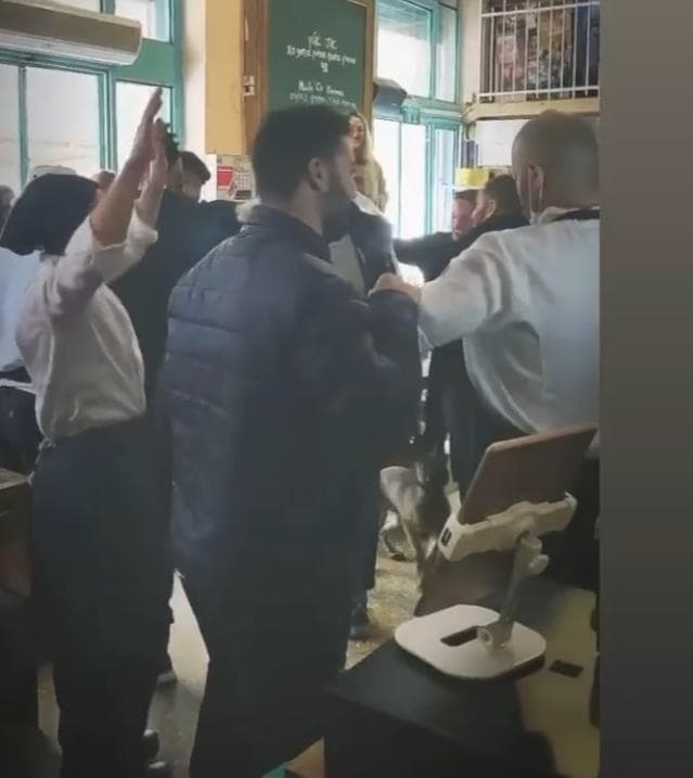 החגיגה בסניף בשוק