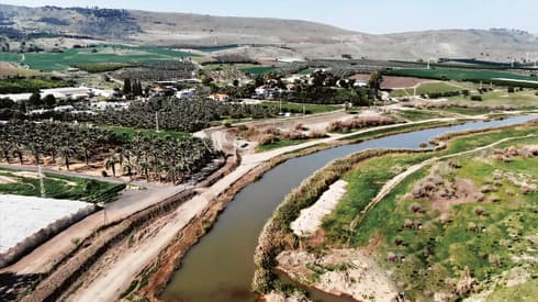 סוללת הגנה מהצפות