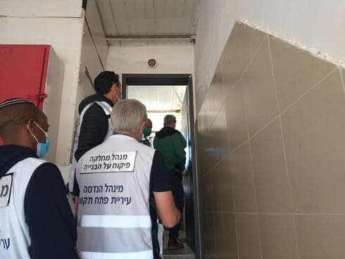 מבצע אכיפה דירות מפוצלות פתח תקוה