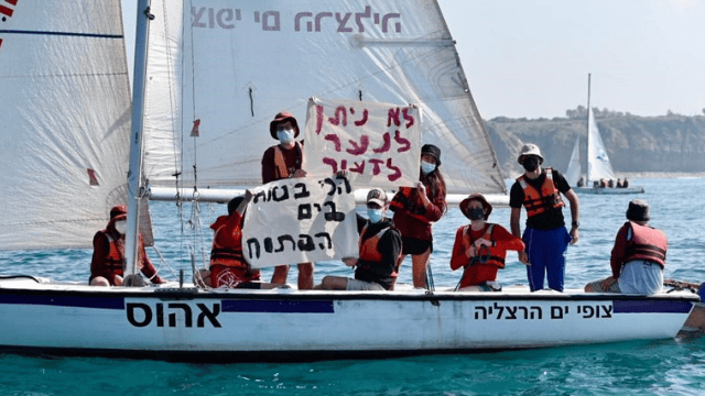 "החזירו לנו את הרוח למפרשים"