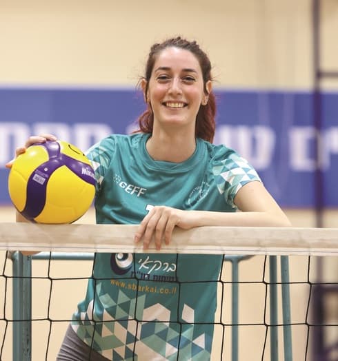 אנני מולר. "אם אחליט לעזוב מתישהו זה יהיה לספרד"