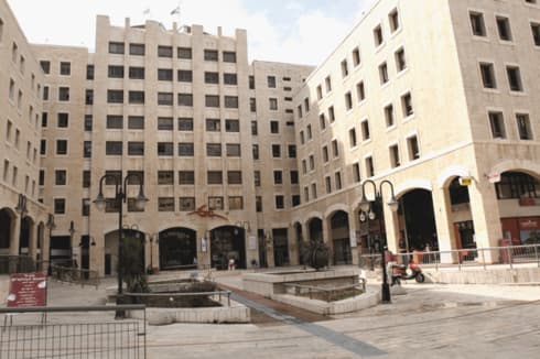 בניין דואר ישראל בכניסה לעיר