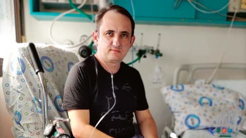 ארתור פיכמן. "זו לא שפעת, אלו ייסורים"