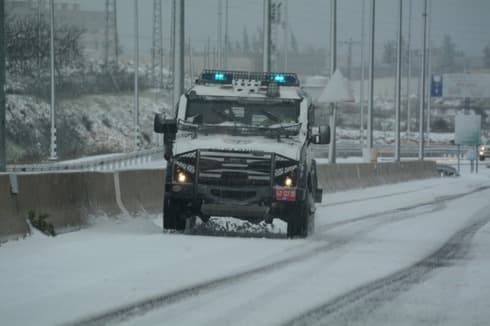 פעילות משטרתית במזג אוויר סוער