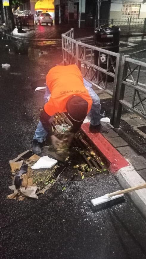 נזקי הסופה בת ים