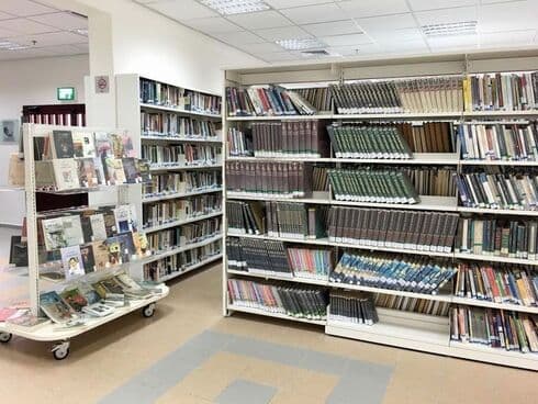 כותר ראשון