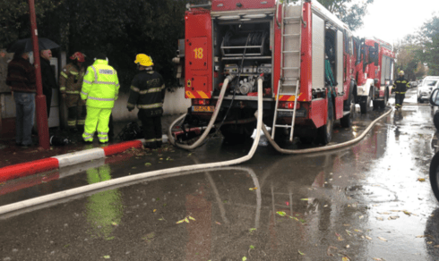 השריפה בפרדסיה (צילום: תיעוד מבצעי כבאות והצלה נתניה) השריפה בפרדסיה