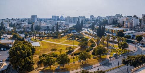 גן המייסדים במבט פנורמי