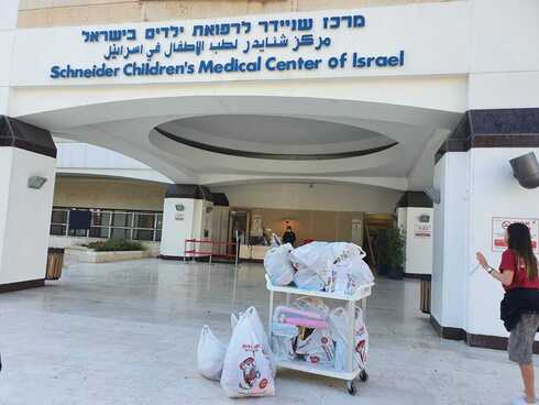 תחפושות ומשחקים בשניידר