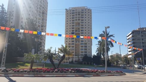 רחובות חולון מקושטיםלכבוד פורים