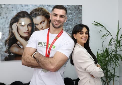לירז צ'רכי ופיטר פלצ'יק לביופור לירז צ'רכי ופיטר פלצ'יק לביופור